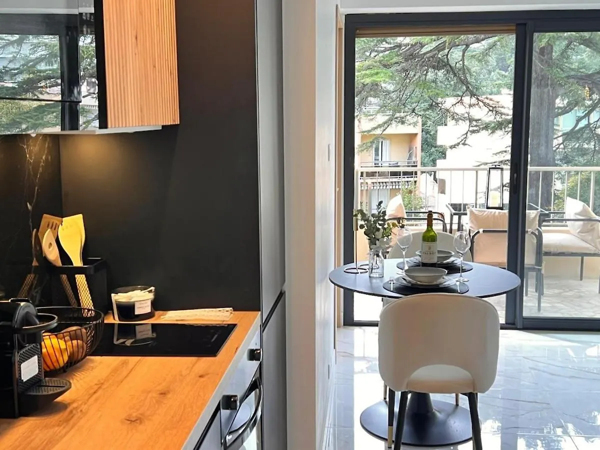 Luxury Appartment With Terrace And Side Sea View Cannes 0*,  Frankrike