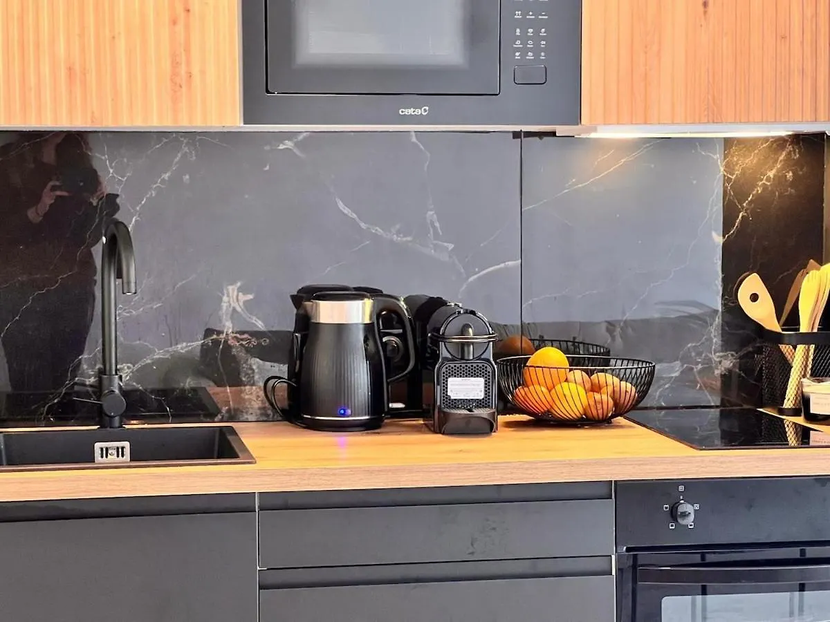 Apartment Luxury Appartment With Terrasse And Side Sea View Cannes