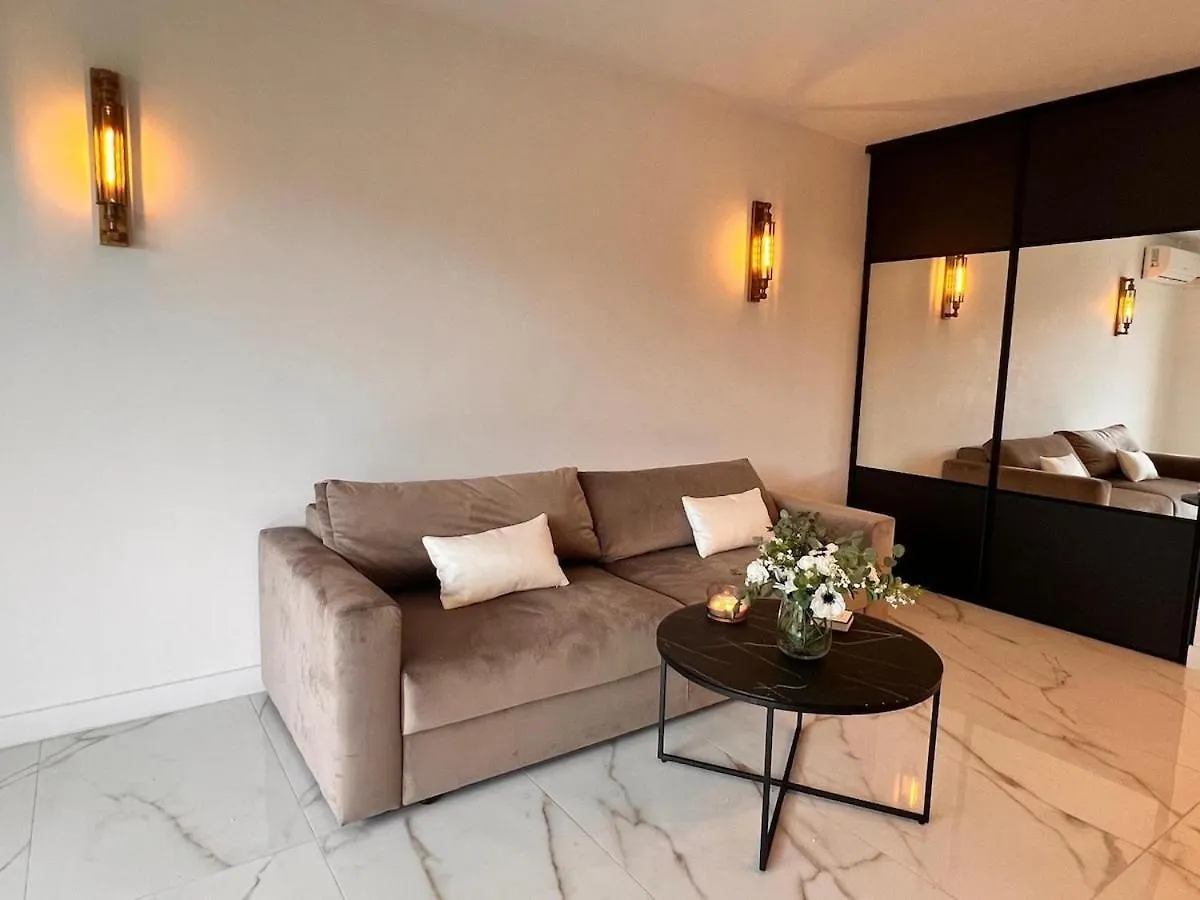 Luxury Appartment With Terrasse And Side Sea View Cannes