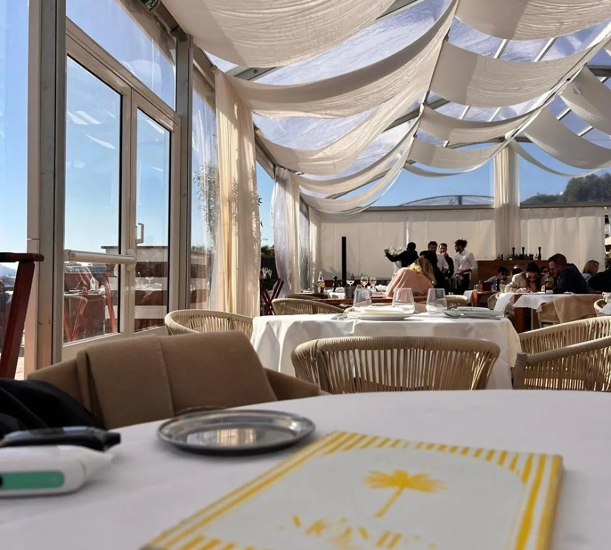 Luxury Appartment With Terrasse And Side Sea View Cannes France